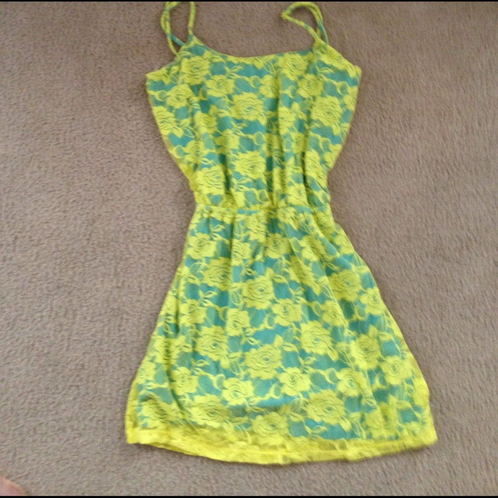 Size Large - Picture 2 of 4