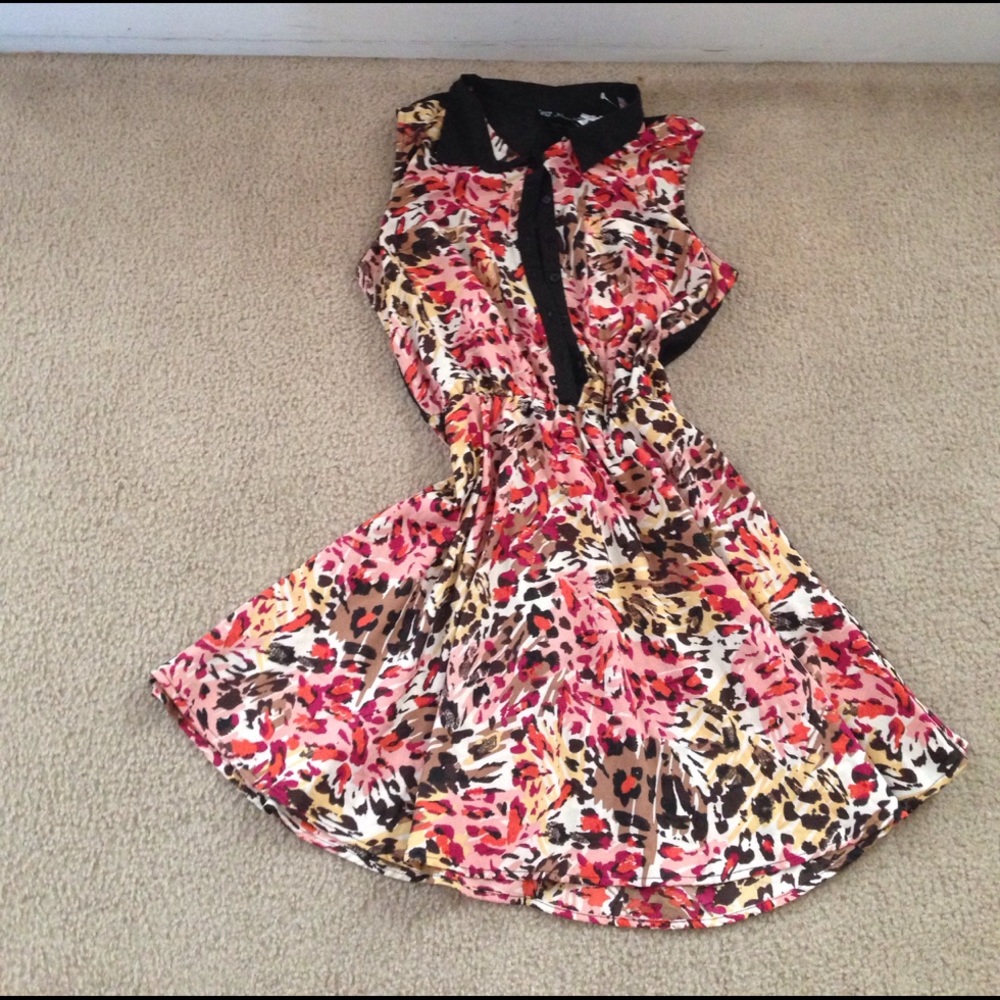 Size Large - Picture 3 of 4