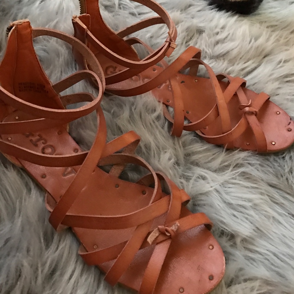 Sandals - Picture 3 of 3