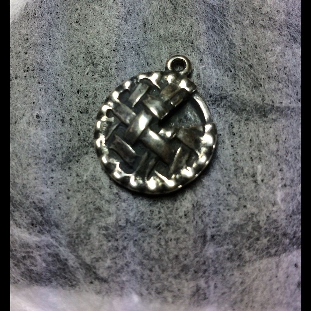 James Avery 🍎 pie