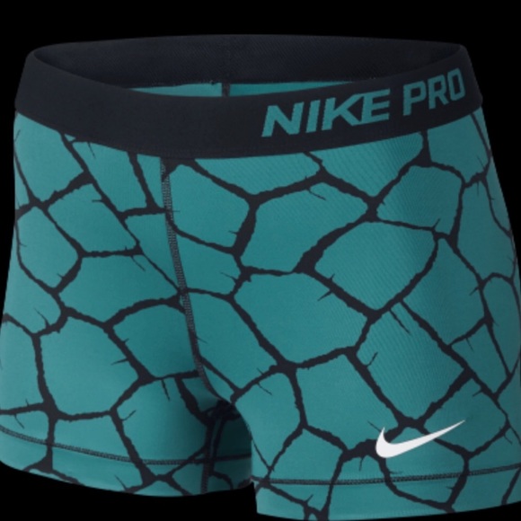 Nike Women's Pro 3" Giraffe Short - Picture 3 of 3