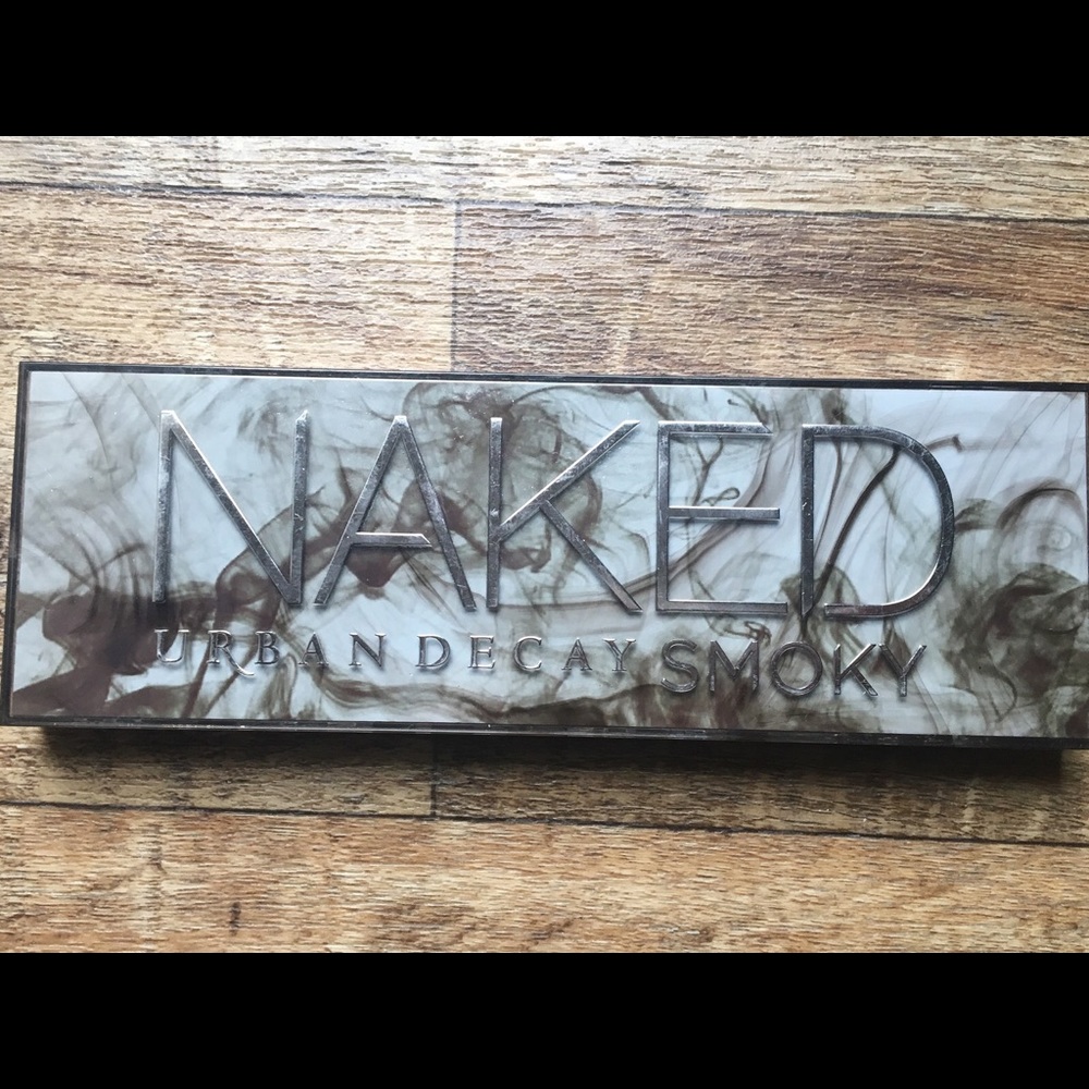 Urban Decay Smoky palette