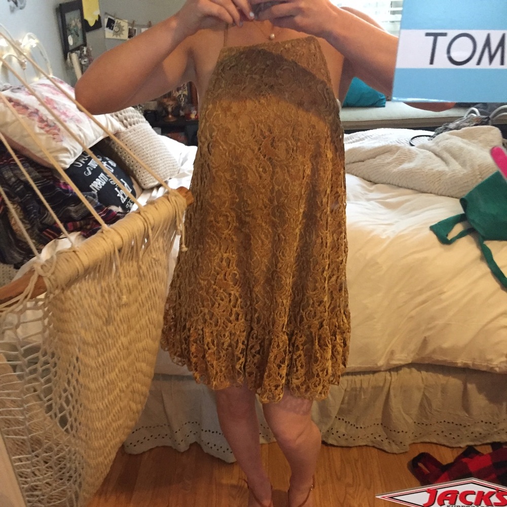 Good velvet free people midi dress!