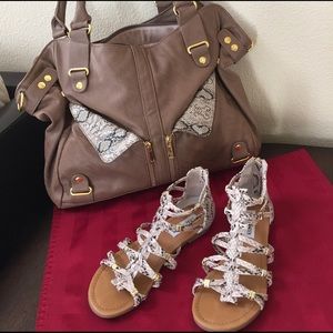 Steve Madden gladiator flats