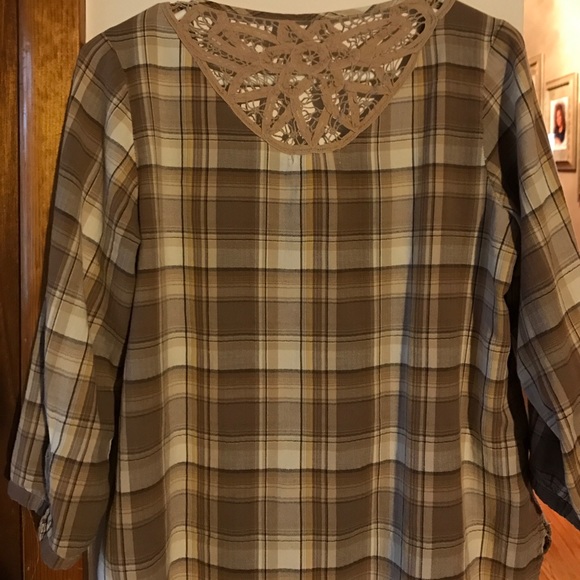 Blouse - Picture 3 of 3