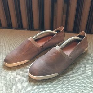 Frye Leather Flats Like New!