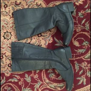 Black leather riding boots.  Sz 11ww. Comfortview