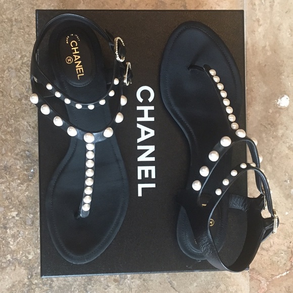 Chanel pearl ankle strap sandals - Picture 8 of 8