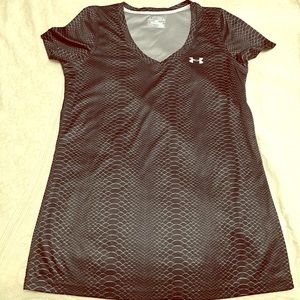 NEW Under Armour heat gear shirt