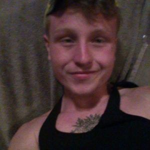 Meet your Posher, Ethan