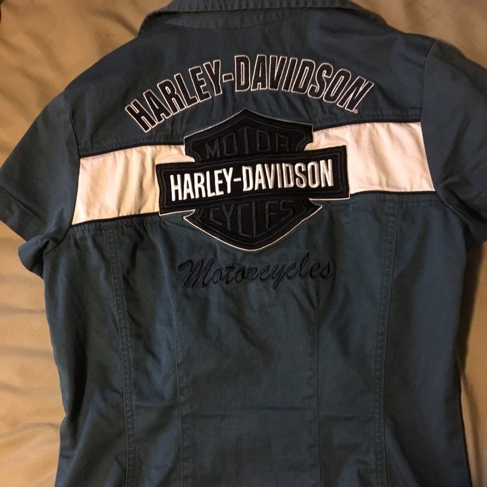Authentic Harley Davidson zip-up shirt