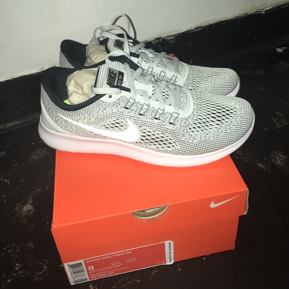 SOLD!! NIKE FREE RUN size 8 - Picture 1 of 6