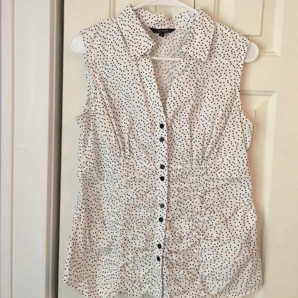🖤Sleeveless Button Down Shirt (MAKE OFFER!)🖤