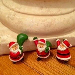 Hanging small Santa's
