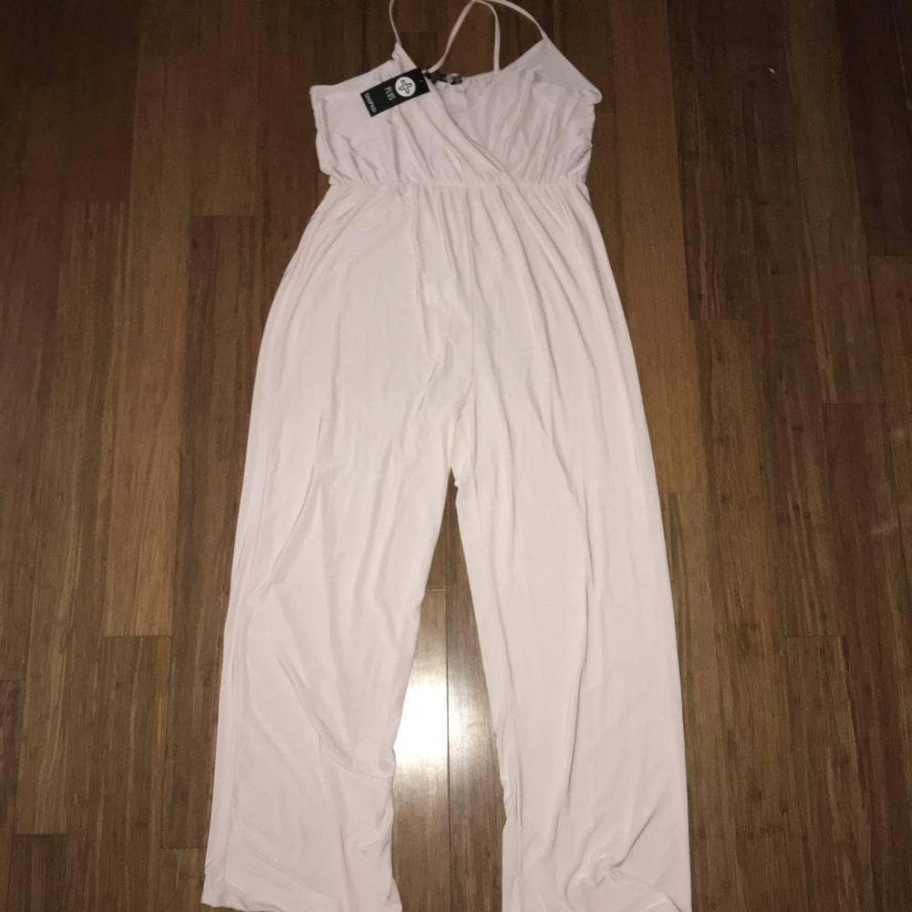 Boohoo plus nude/blush jumpsuit SZ 18