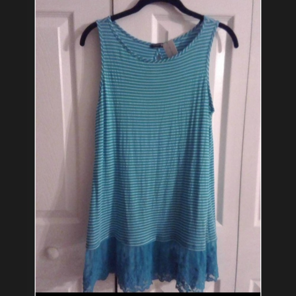 Stitch fix tunic style size small