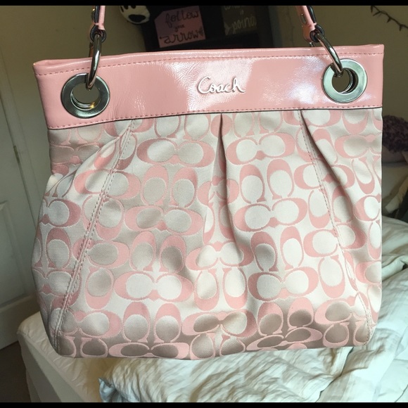 Pink Coach Handbag - Picture 5 of 8