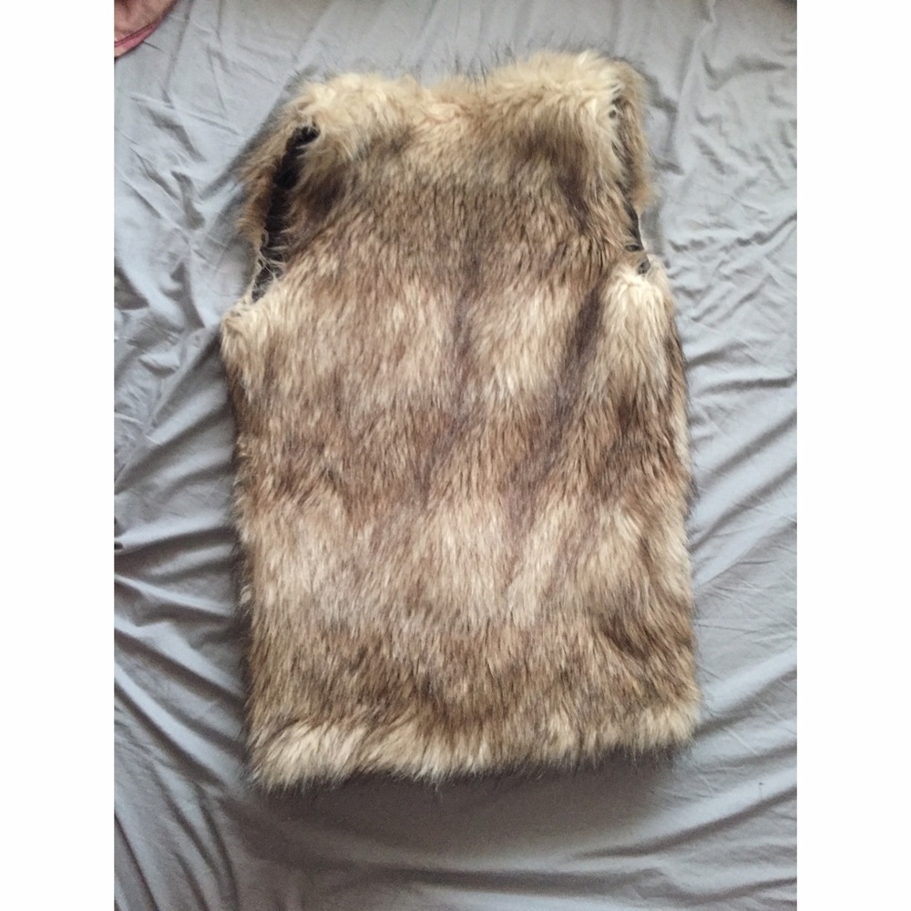 Fur Vest - Picture 2 of 2