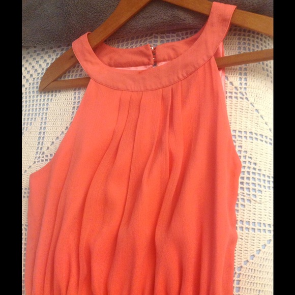 Dress - Picture 2 of 4