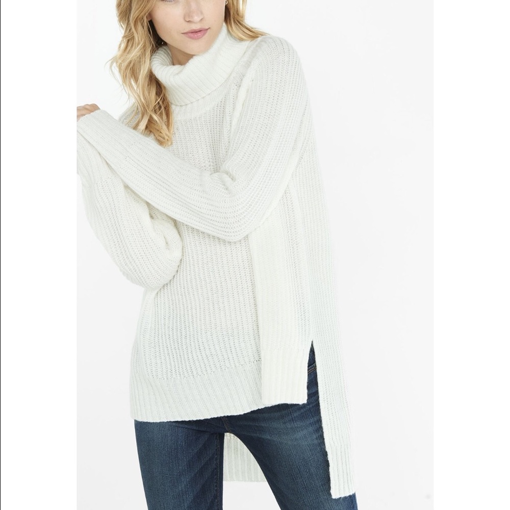 Express Boxy Extreme Hi-lo Hem Turtleneck Sweater