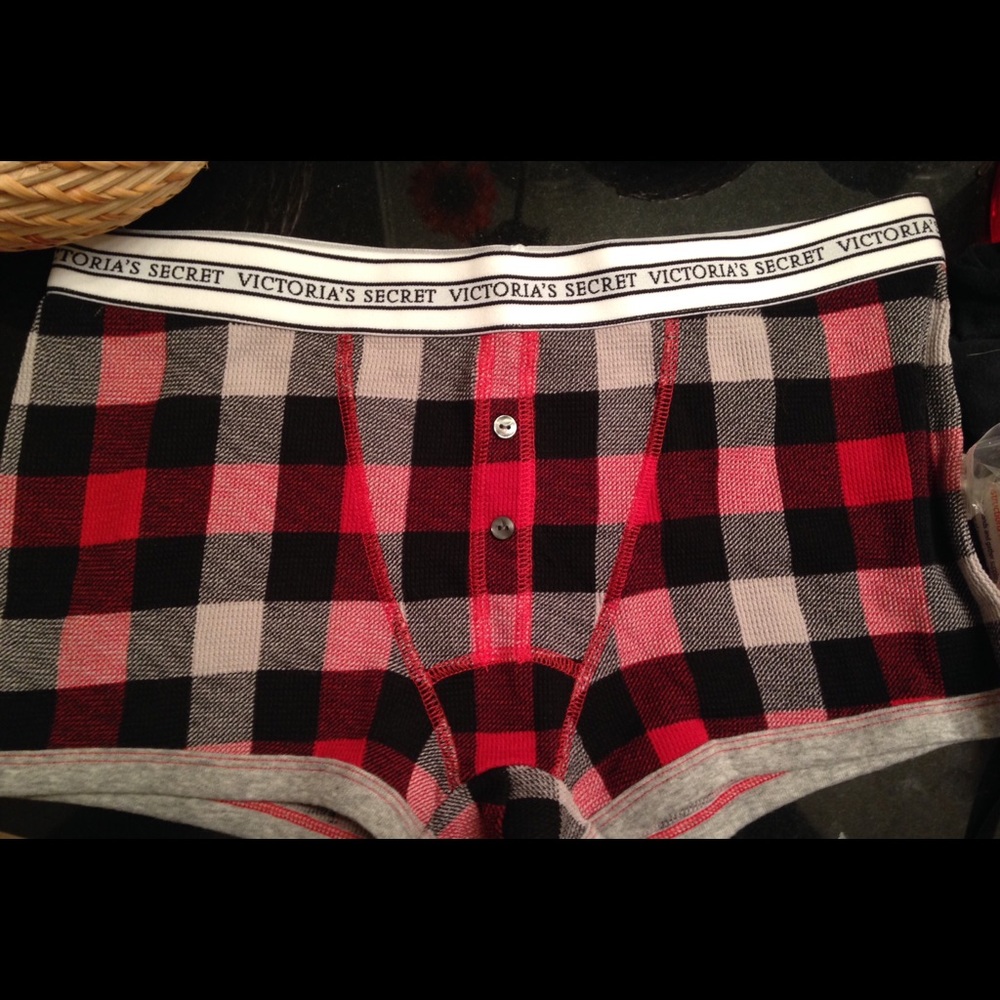BNWT Victoria's Secret Fireside Boxie, sz XS!