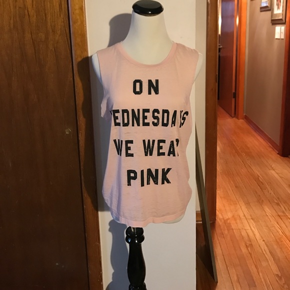 Sleeveless tee - Picture 2 of 2