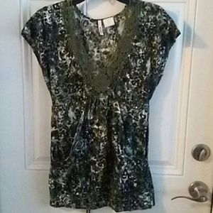 Casual t-shirt PRICE REDUCED