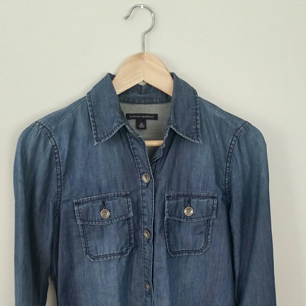 Banana Republic Chambray button down