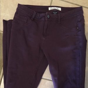 Maroon vanilla star pants size large