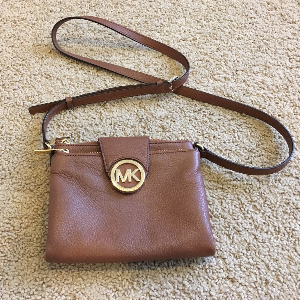 MICHAEL KORS Crossbody