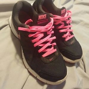 Nike Revolution 2 size 7.5