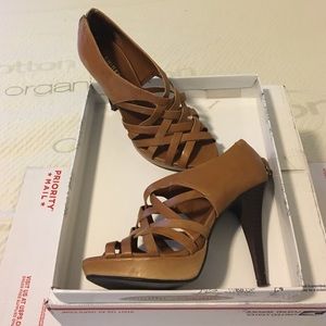 Chinese laundry cognac size 6 FINAL SALE