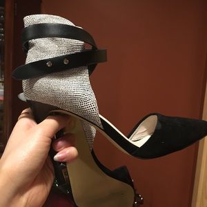 Worn 1 hour. Joe's high heels 👠 shoes