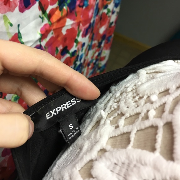 Express Night Out - Picture 3 of 3