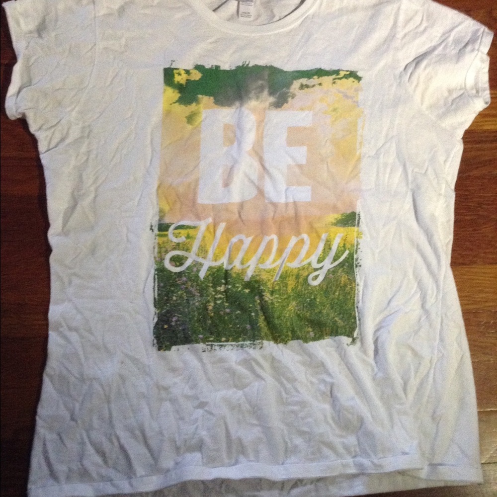 "Be happy" quote Gildan  soft style tee