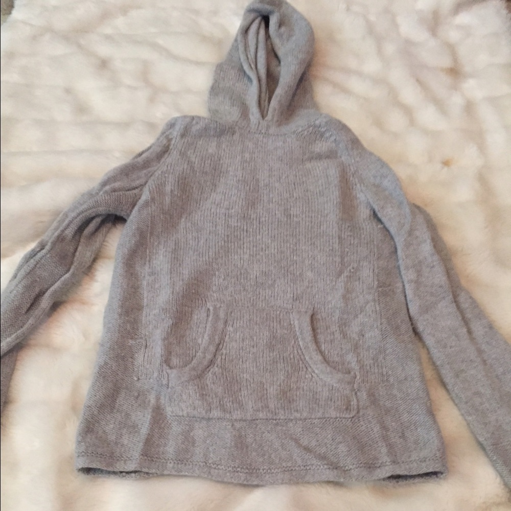 Grey Gap hooded sweater