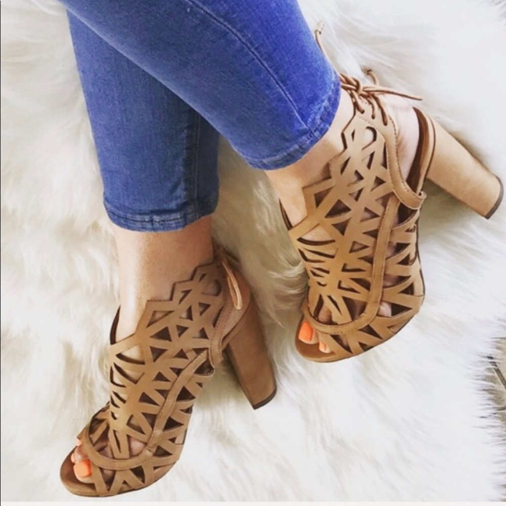 Peep Toe Caged Lacer Cut Gladiator Sandals Tan - Picture 4 of 6