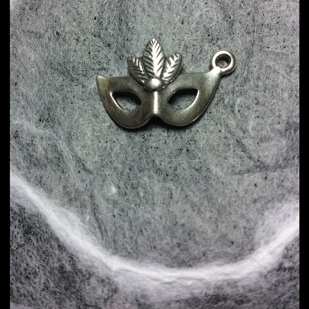 James Avery Mardi Gras mask charm