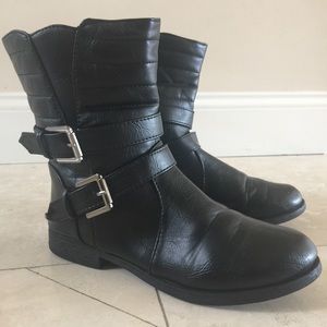Black half boots, Jr.'s size 3