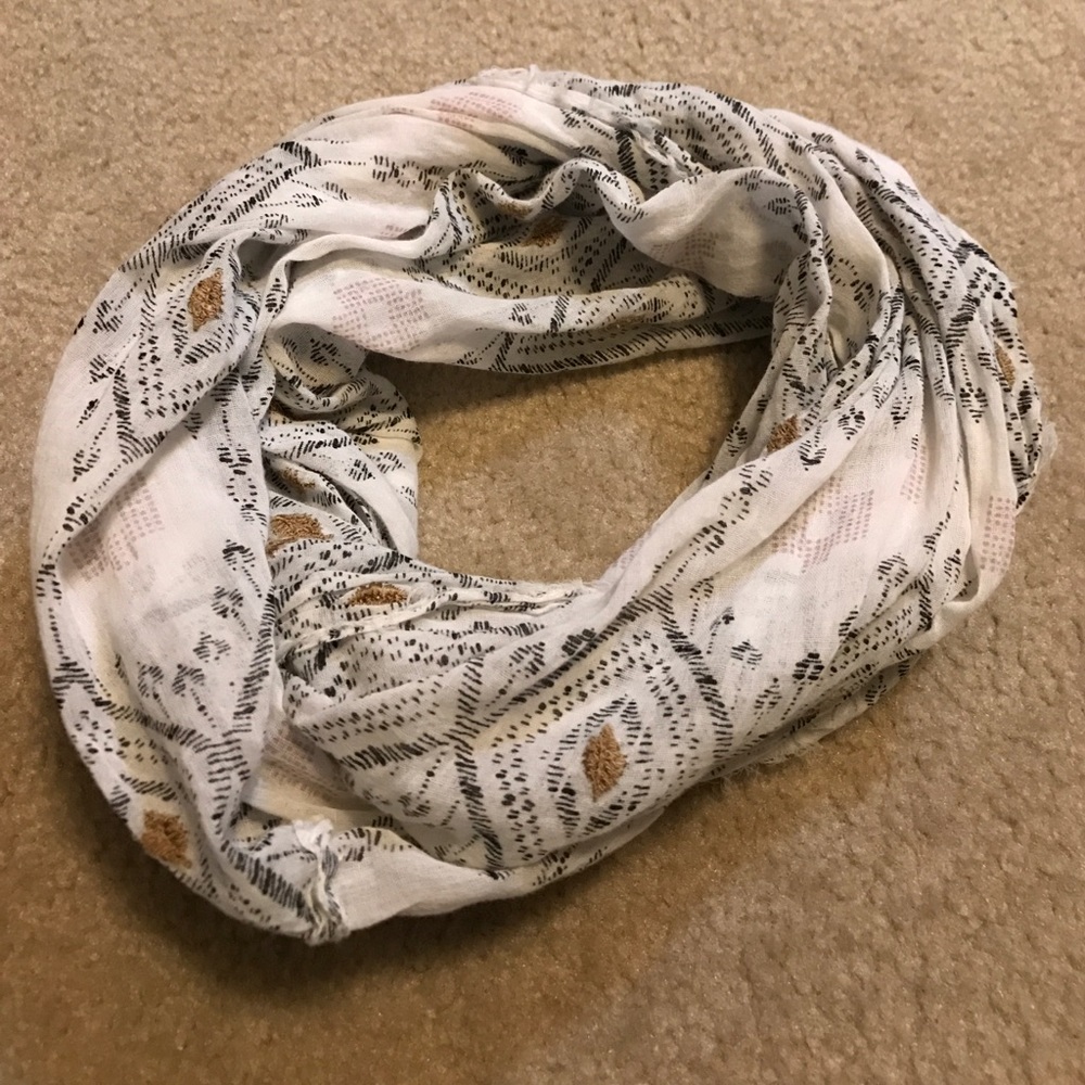 American Eagle infinity scarf