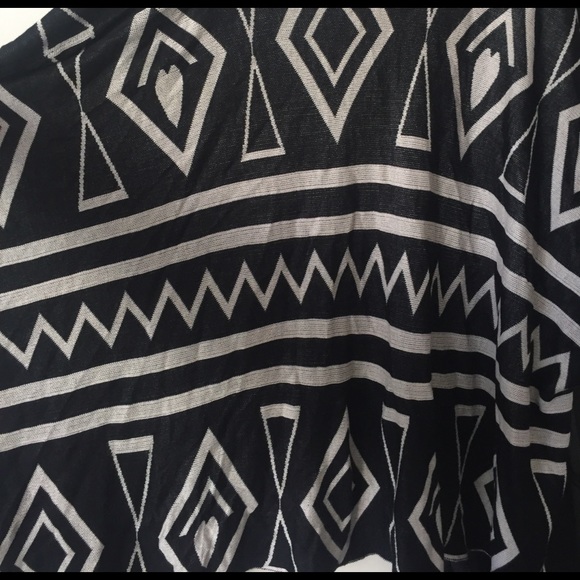 Aztec Sweater shawl - Picture 2 of 5