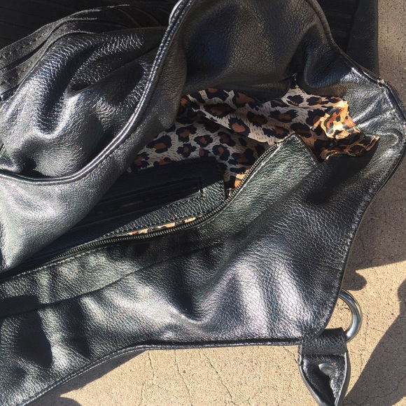 Purse - Picture 2 of 3