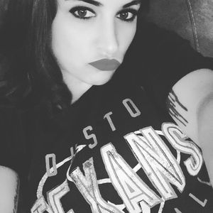 Meet your Posher, Lacie