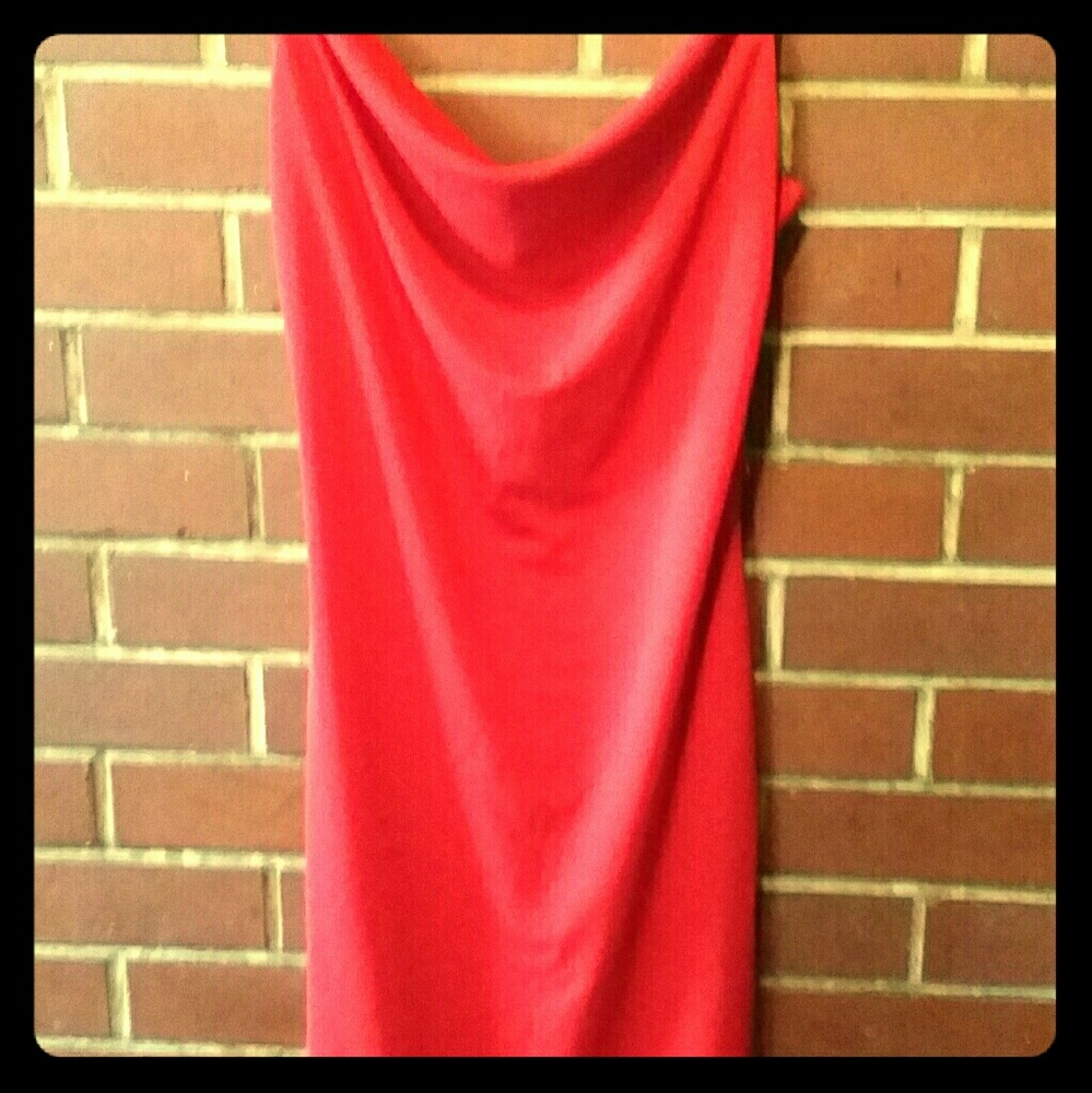 Red pencil dress below the knee length.