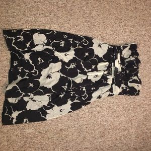 Size 4 Strapless floral dress
