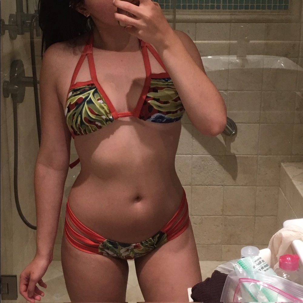 LAST ONE! Cutout boutique bikini 🌴✨