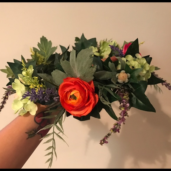 Bright Colored Floral Crowns - Picture 3 of 4