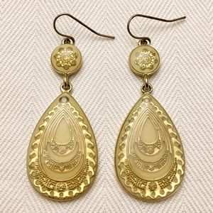 Francesca's Collection Ivory Gold Drop Earrings