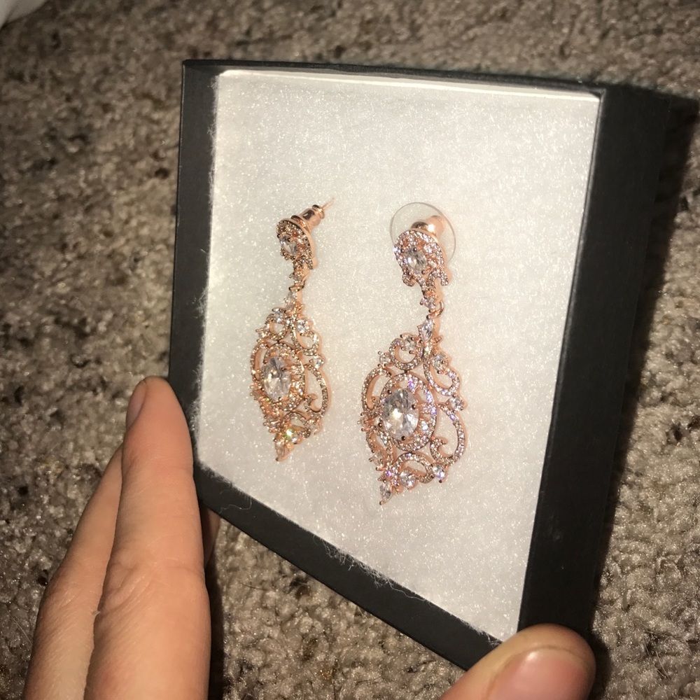 Mariell Bridal to Formal earrings