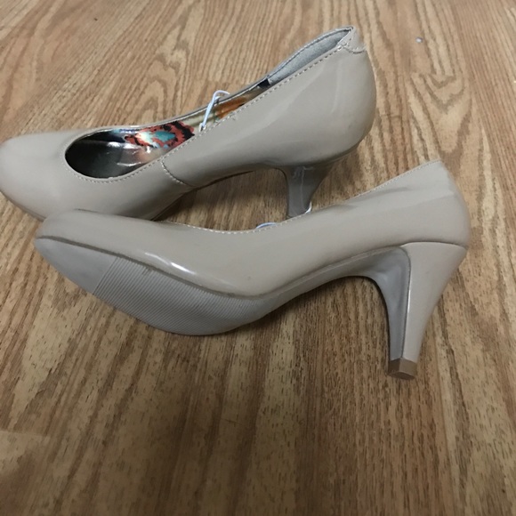 Madden girl women shoes 3" inches height - Picture 4 of 4